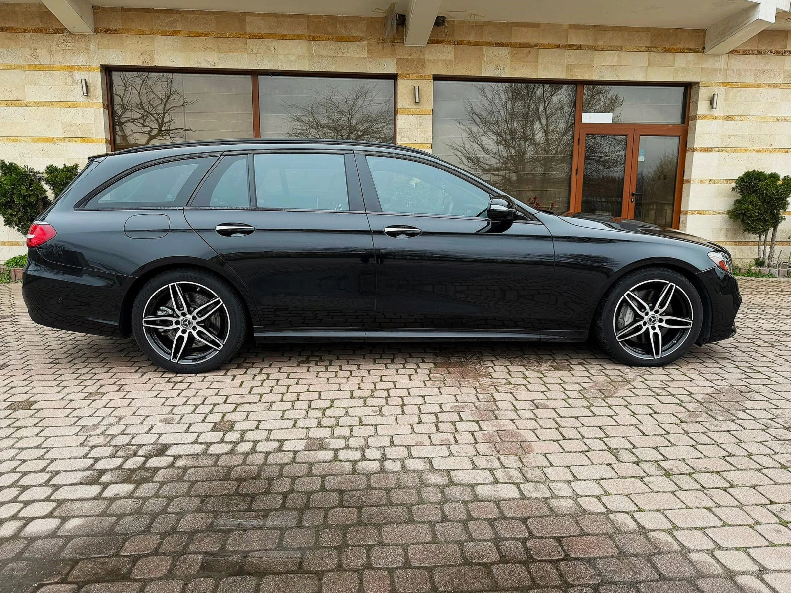 Mercedes-Benz E 450 AMG, 4 Matic bi-turbo, снимка 5 - Автомобили и джипове - 54020618