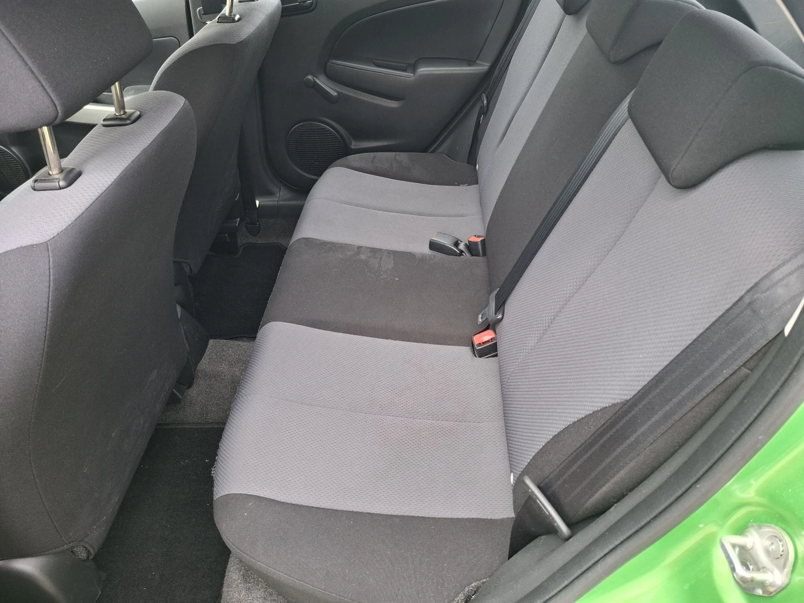 Mazda 2, снимка 14 - Автомобили и джипове - 54213666