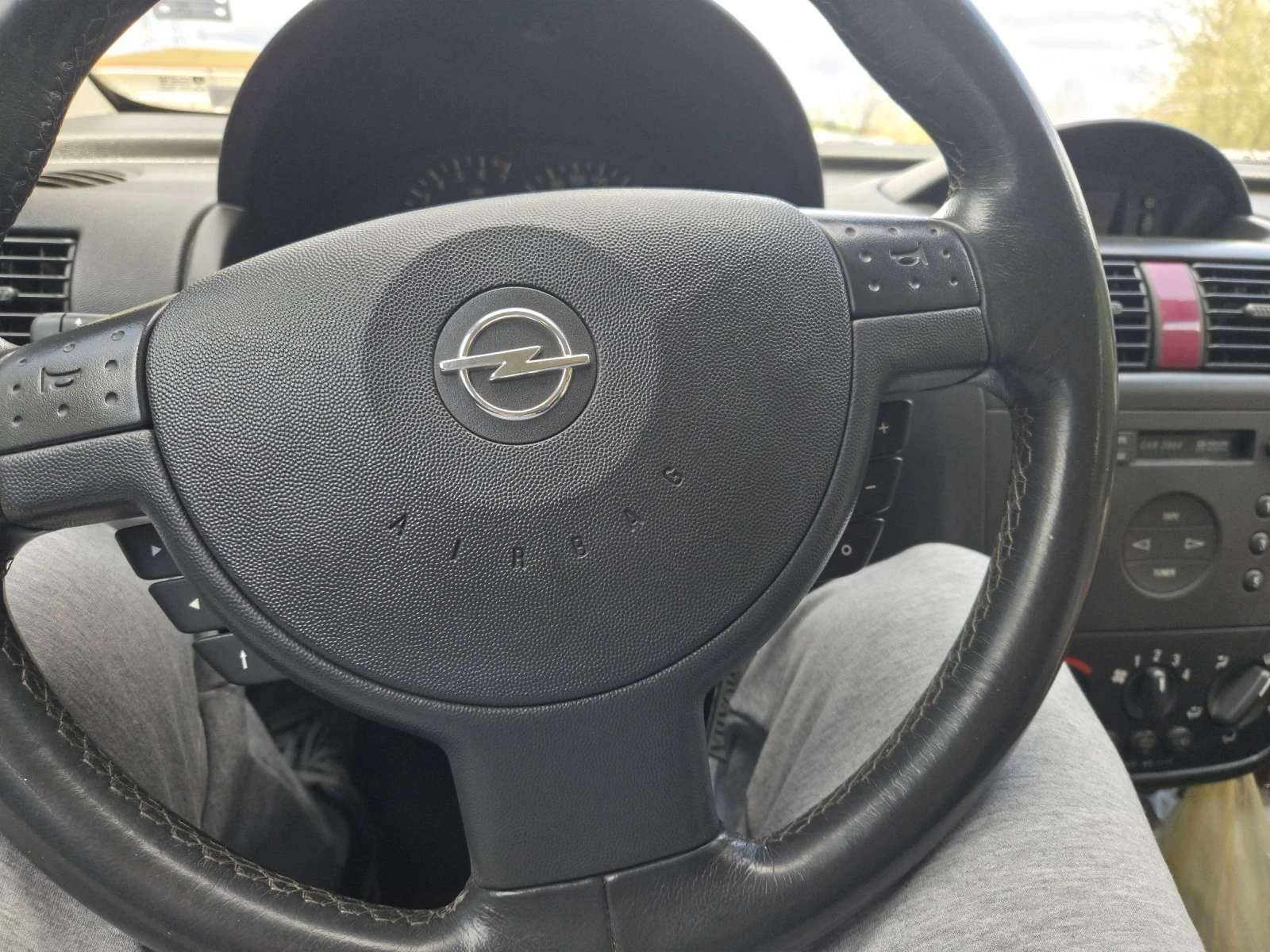 Opel Corsa 1.2, снимка 8 - Автомобили и джипове - 54390841