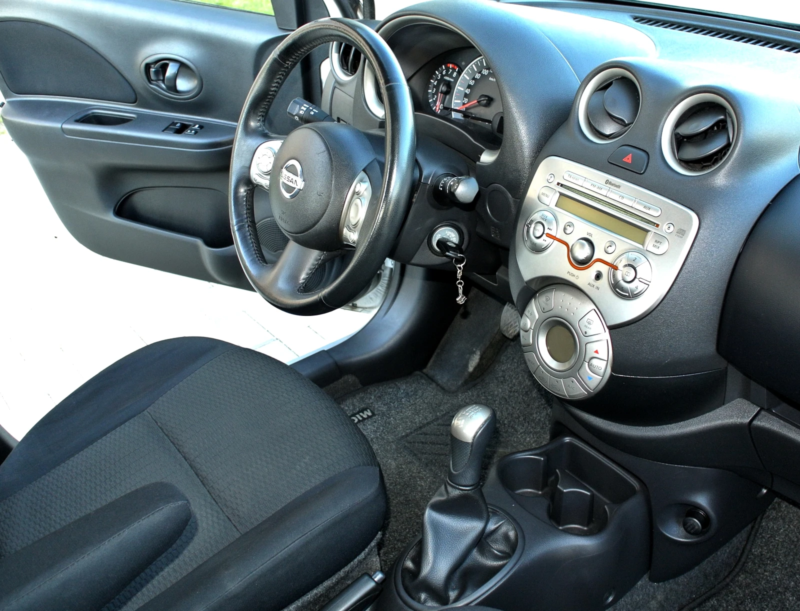 Nissan Micra 1.2i / КЛИМАТРОНИК / ЕВРО 5B / CRUISE CONTROL* , снимка 11 - Автомобили и джипове - 54676130