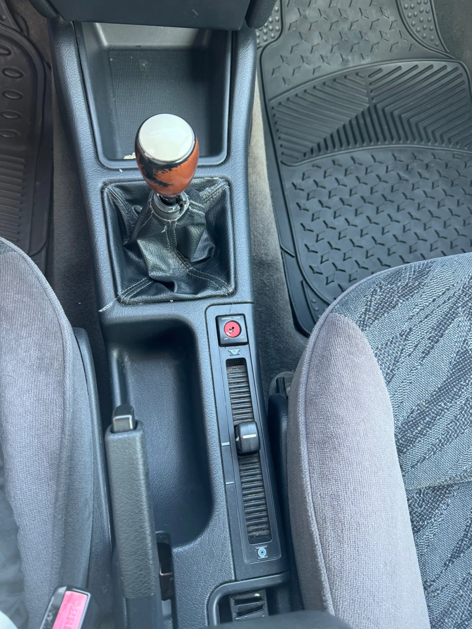 Citroen Xantia 2.0 HDI , снимка 8 - Автомобили и джипове - 54810205