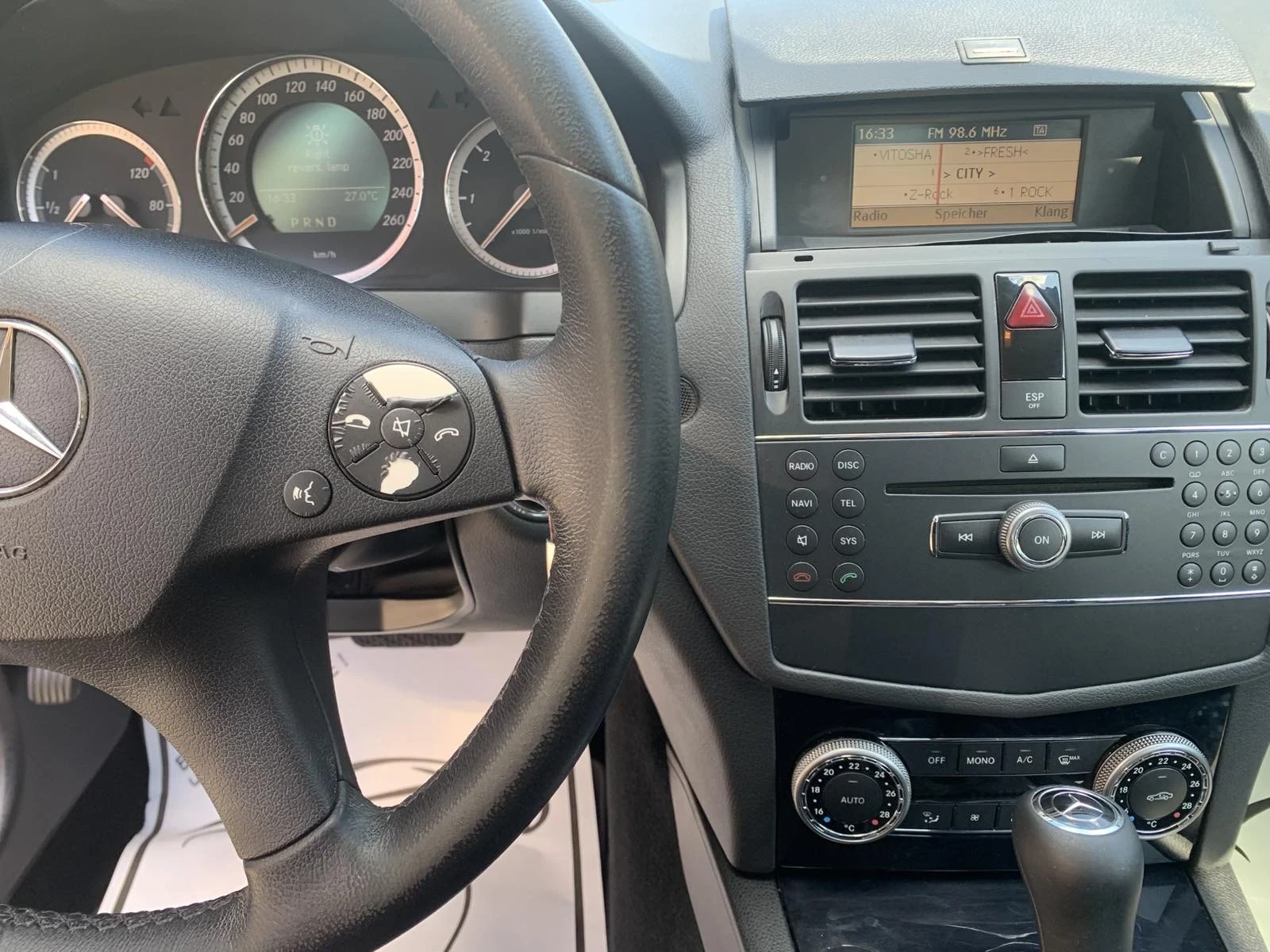 Mercedes-Benz C 220 Sedan, снимка 10 - Автомобили и джипове - 54916016