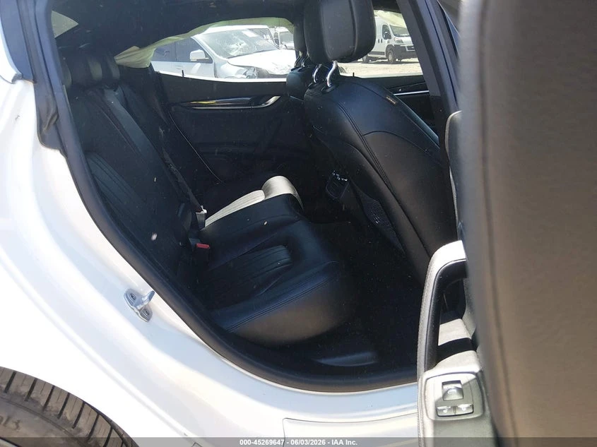 Maserati Ghibli 3.0l S Q4, снимка 8 - Автомобили и джипове - 55130954