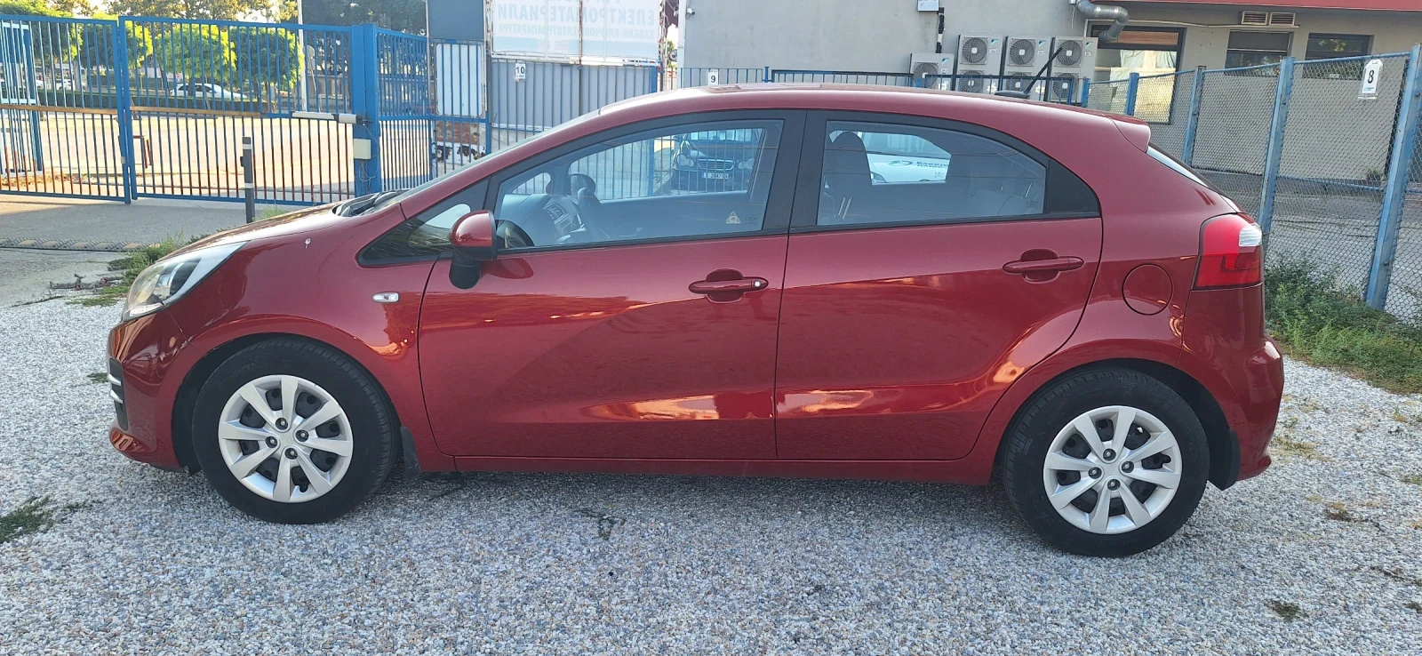 Kia Rio 1.4 i.52000km.Швейцария., снимка 8 - Автомобили и джипове - 55618125