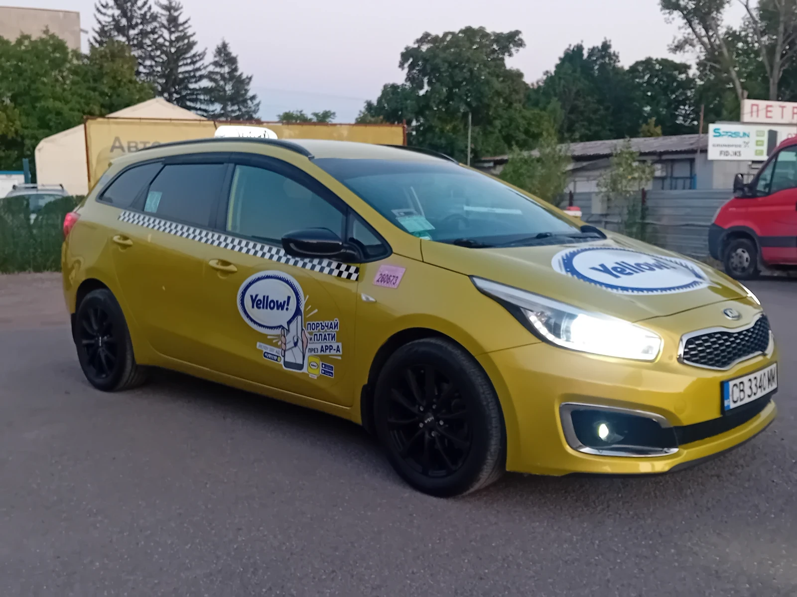 Kia Ceed Топ състояние, снимка 7 - Автомобили и джипове - 55657897