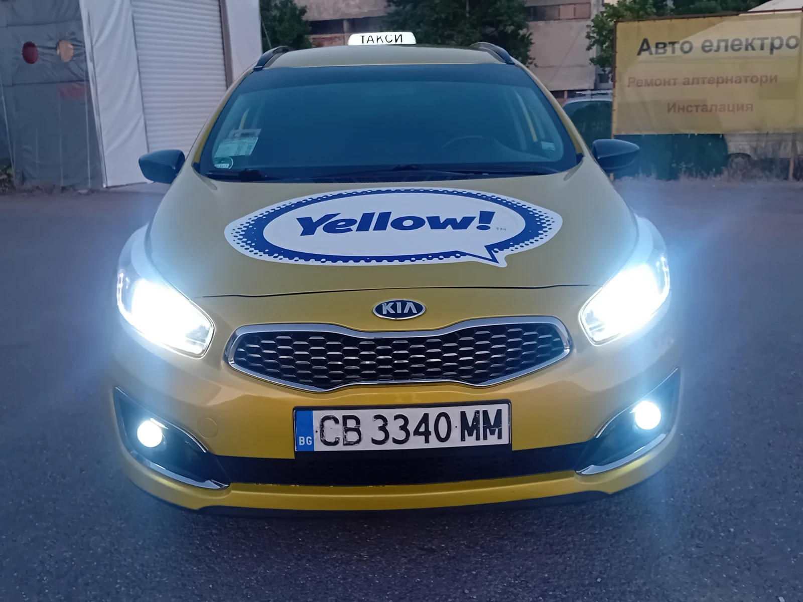 Kia Ceed Топ състояние, снимка 8 - Автомобили и джипове - 55657897