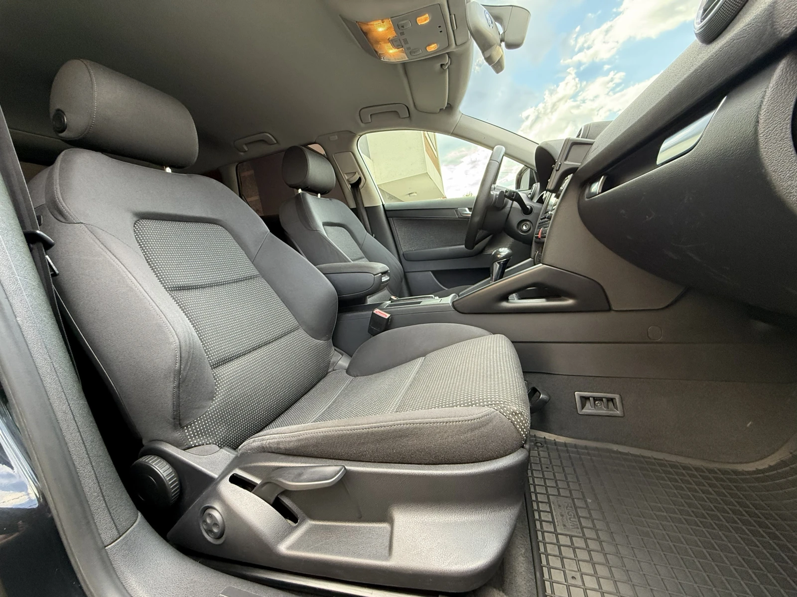 Audi A3 Sportback-2.0TDI-AVTOMAT, снимка 14 - Автомобили и джипове - 55942120