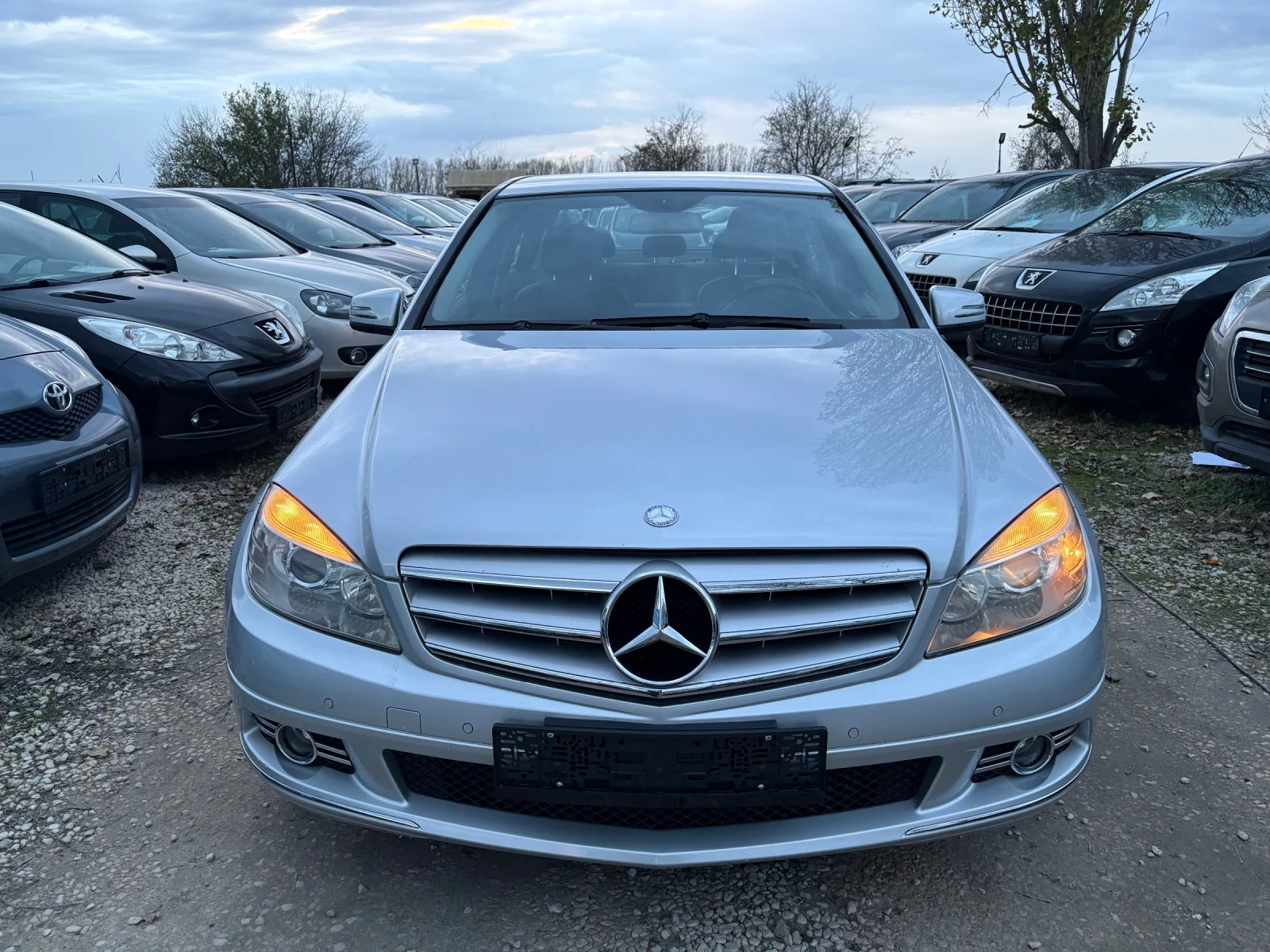 Mercedes-Benz C 220 170кс AVANTGARDE 210.000 КМ, снимка 2 - Автомобили и джипове - 56152795