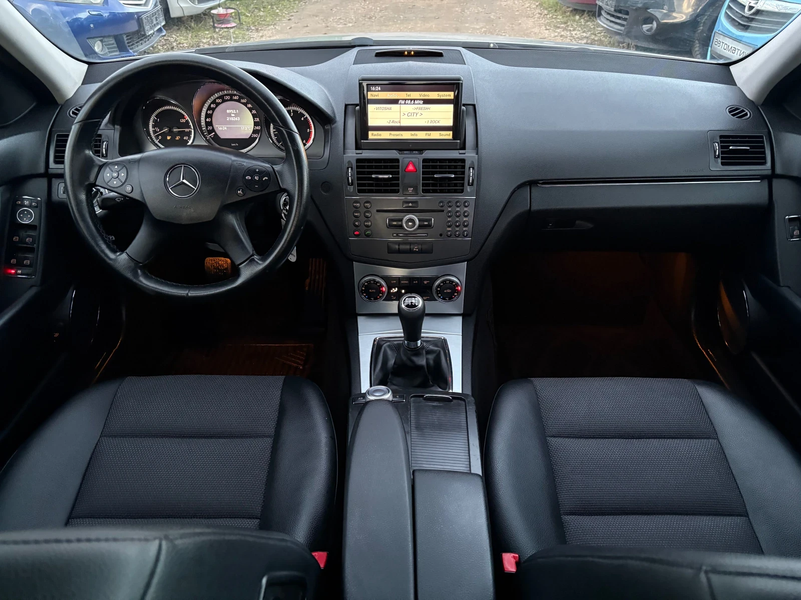 Mercedes-Benz C 220 170кс AVANTGARDE 210.000 КМ, снимка 10 - Автомобили и джипове - 56152795