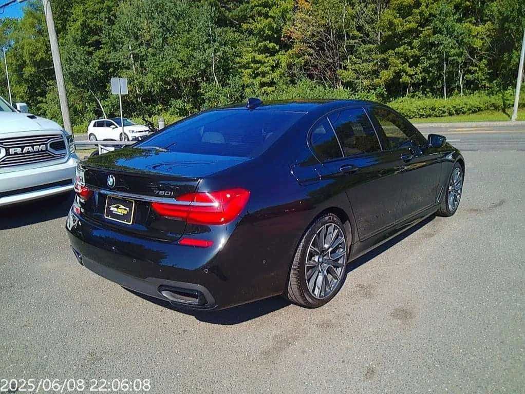 BMW 750 xDrive EXCECUTIVE/M Sport Package  CARFAX | Mobile.bg � ����������� 6