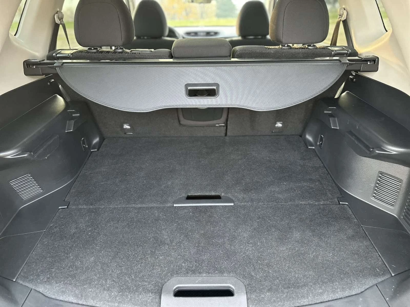 Nissan Rogue SV AWD 4x4, снимка 15 - Автомобили и джипове - 52830629