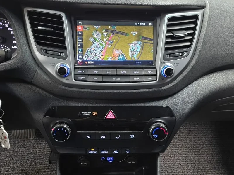 Hyundai Tucson 2.0 4Wd Style, снимка 14 - Автомобили и джипове - 53563055