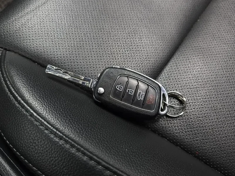 Hyundai Tucson 2.0 4Wd Style, снимка 17 - Автомобили и джипове - 53563055