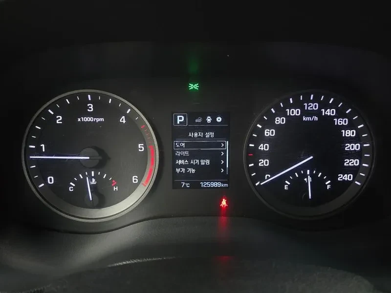 Hyundai Tucson 2.0 4Wd Style - изображение 8