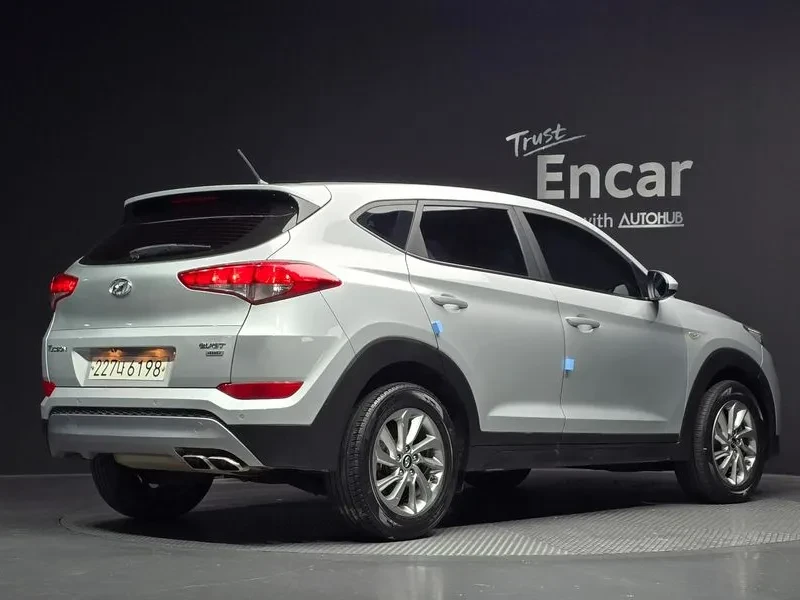 Hyundai Tucson 2.0 4Wd Style - изображение 2
