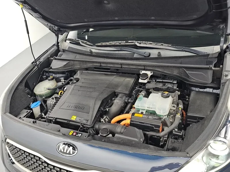Kia Niro Prestige, снимка 6 - Автомобили и джипове - 56725985