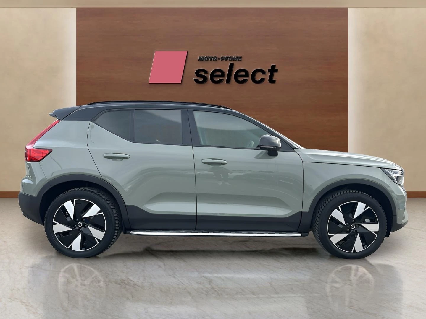 Volvo XC40 Single Motor - изображение 4