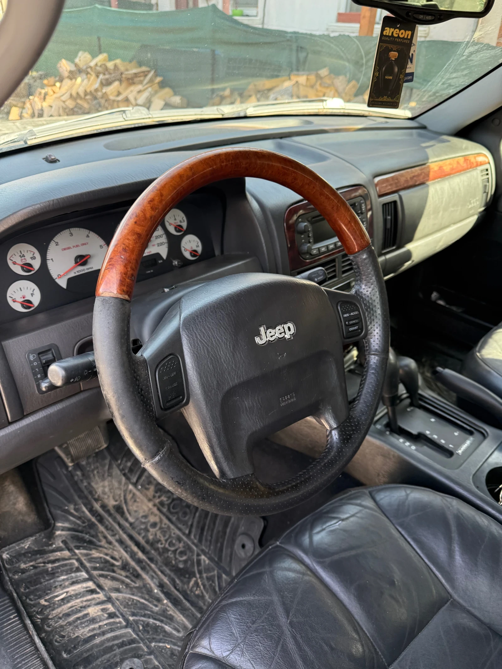 Jeep Grand cherokee 2.7, снимка 13 - Автомобили и джипове - 54194430