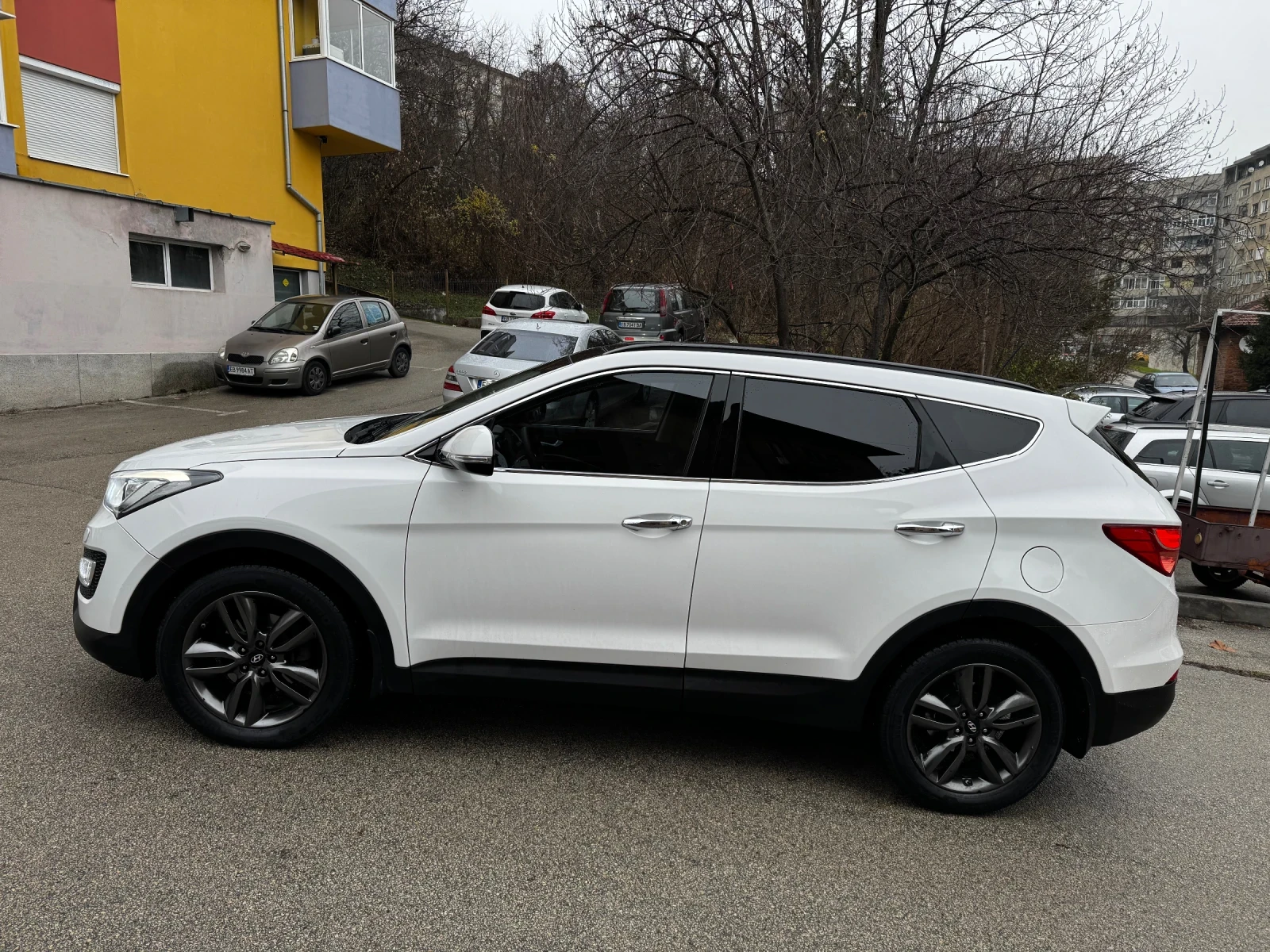 Hyundai Santa fe 2.2CRDI - 4x4 - Keyless - Panorama, снимка 4 - Автомобили и джипове - 54323396