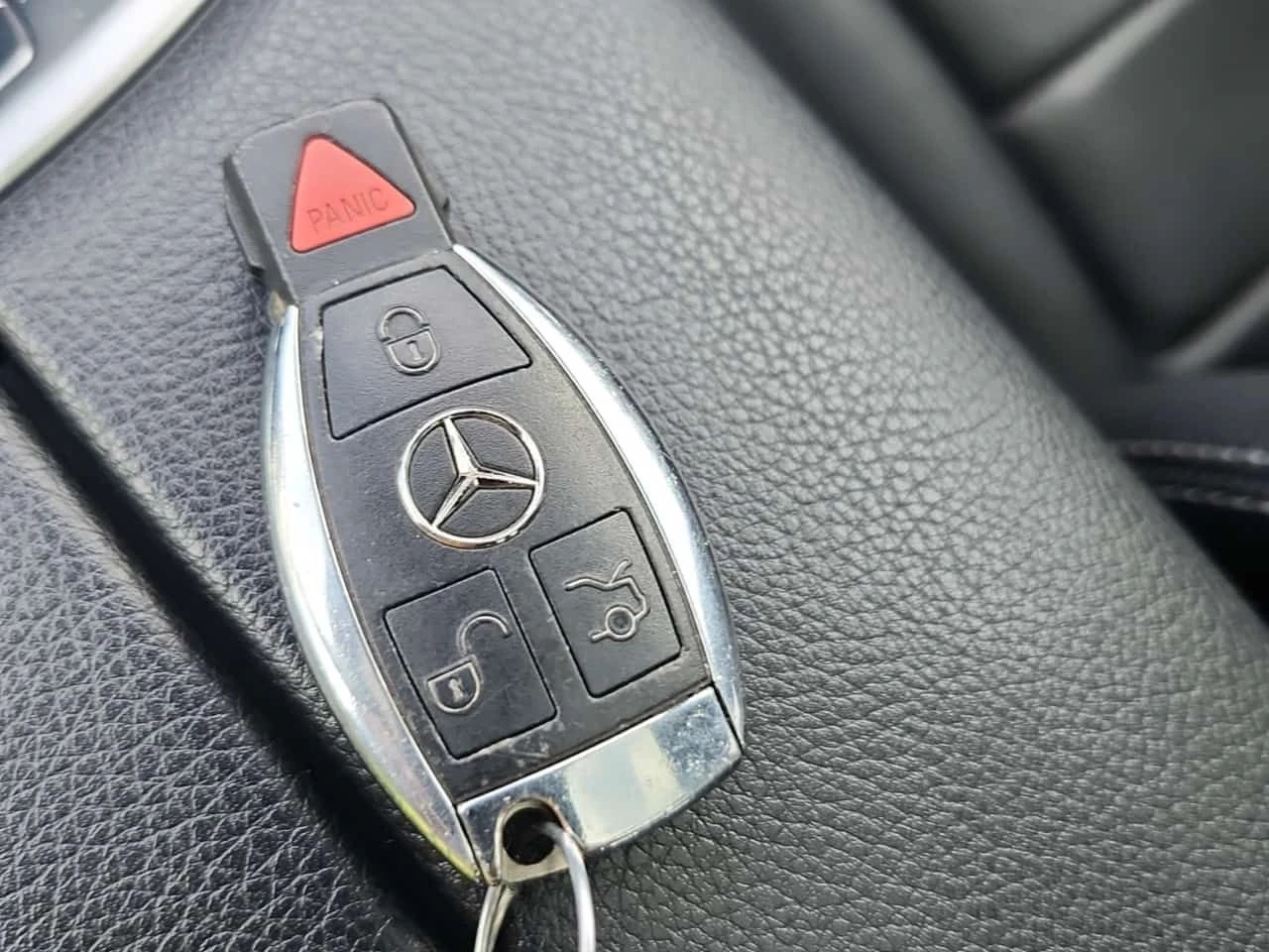 Mercedes-Benz GLC 300 4MATIC* PANORAMA* ПОДГРЕВИ* KEYLESS* , снимка 8 - Автомобили и джипове - 54473529