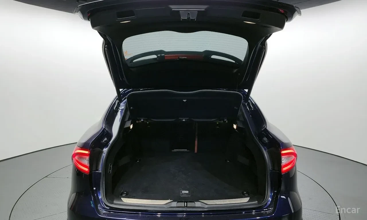 Maserati Levante GranSport* AWD* Обдух* Подгрев* Шибидах* Памет, снимка 16 - Автомобили и джипове - 55754632