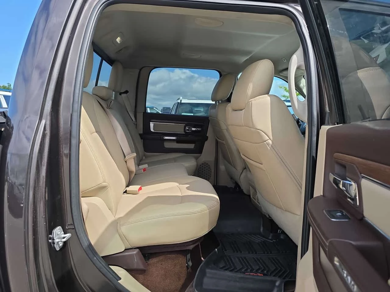 Dodge RAM 1500 * Laramie * ���������� ��� ������������ ������*  | Mobile.bg � ����������� 11