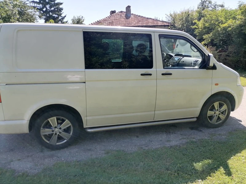 VW T5 2.5 TDI, снимка 4 - Бусове и автобуси - 46606151