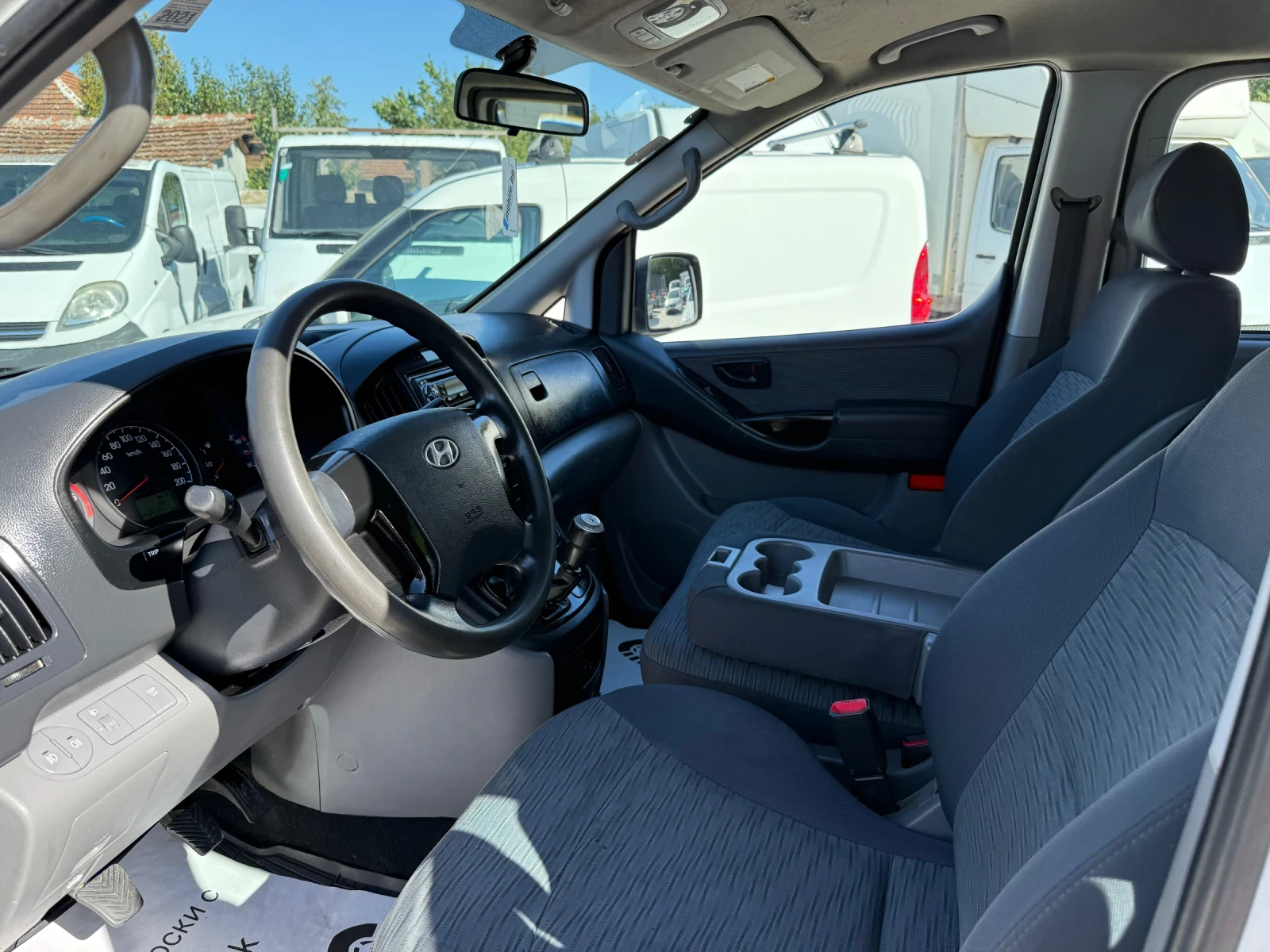 Hyundai H1 2.5CRDI ТОВАРОПЪТНИЧЕСКИ  - изображение 10