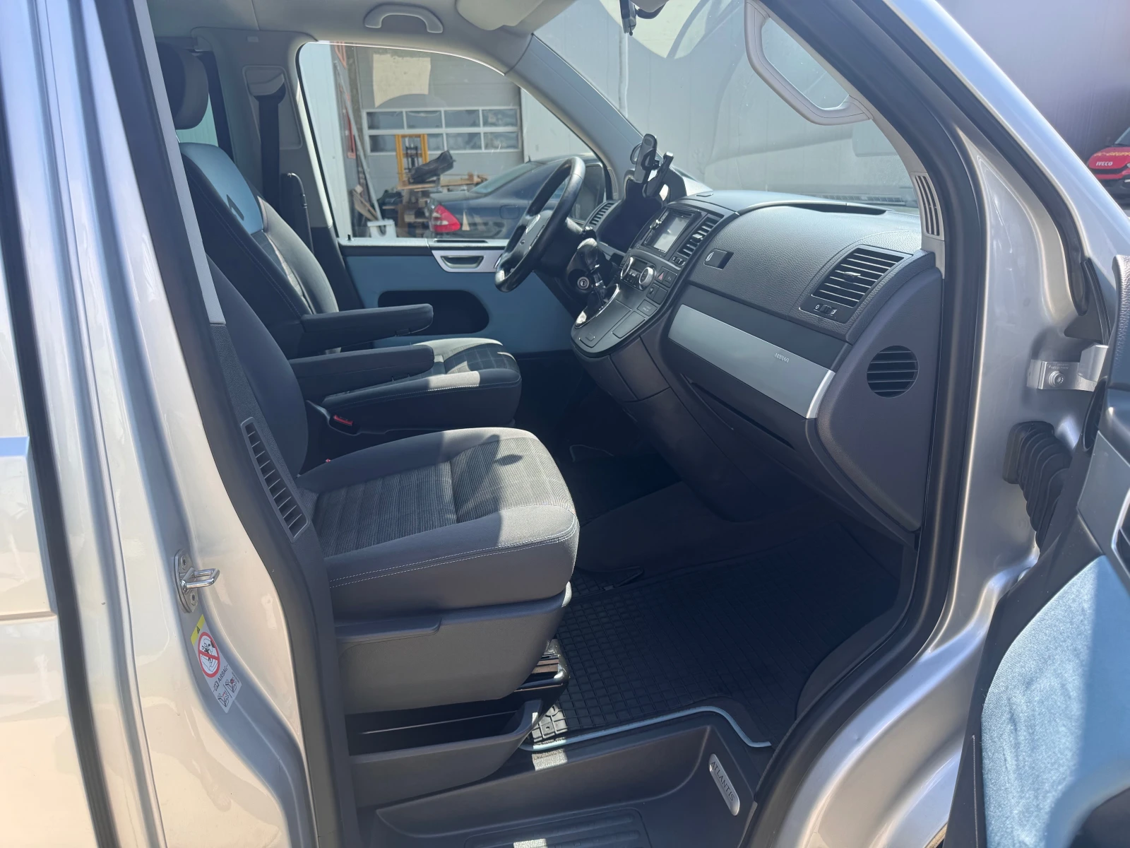 VW Multivan TDI ATLANTIS 259000km.100%, снимка 7 - Бусове и автобуси - 55583811