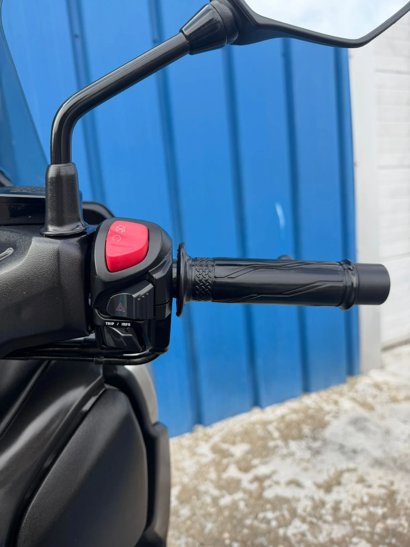 Yamaha X-max 300 ABS TC LED, снимка 9 - Мотоциклети и мототехника - 54050999