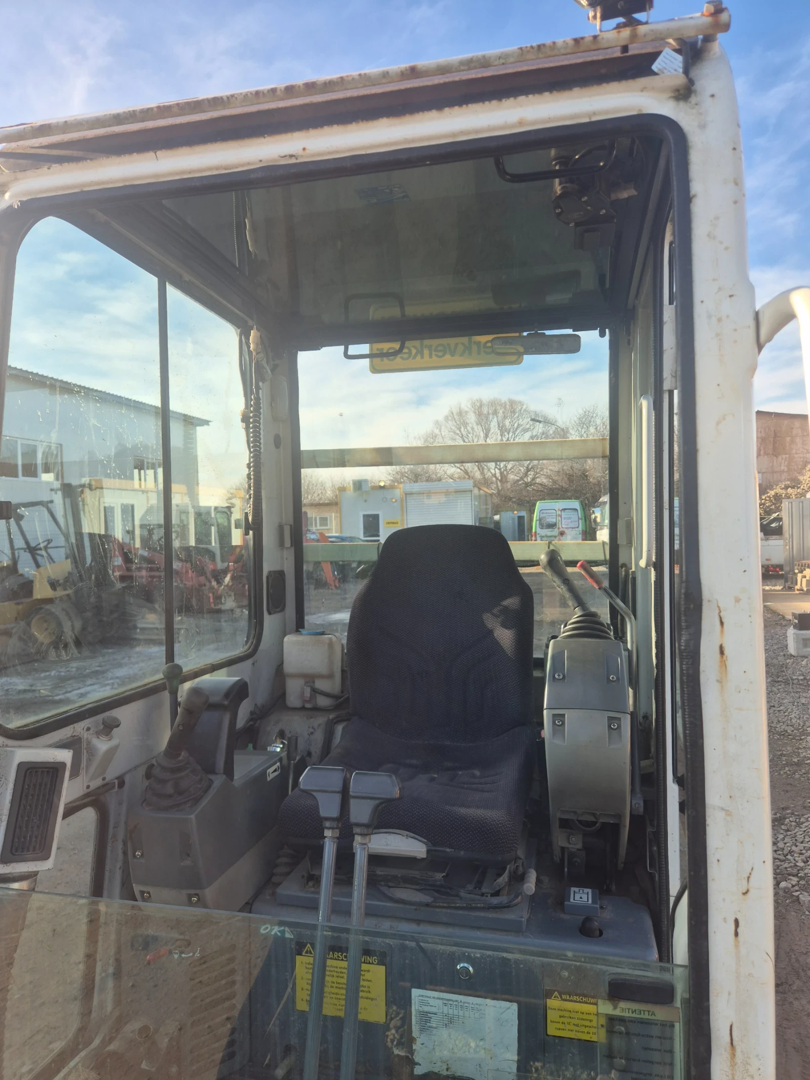 Багер Takeuchi TB016 - изображение 5