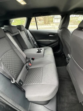 Toyota Corolla 1.8 Hybrid Dynamic, снимка 12