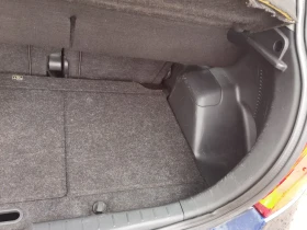 Toyota Yaris, снимка 13