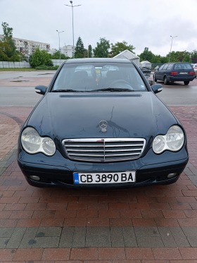 Mercedes-Benz C 220, снимка 1 - Автомобили и джипове - 45809205
