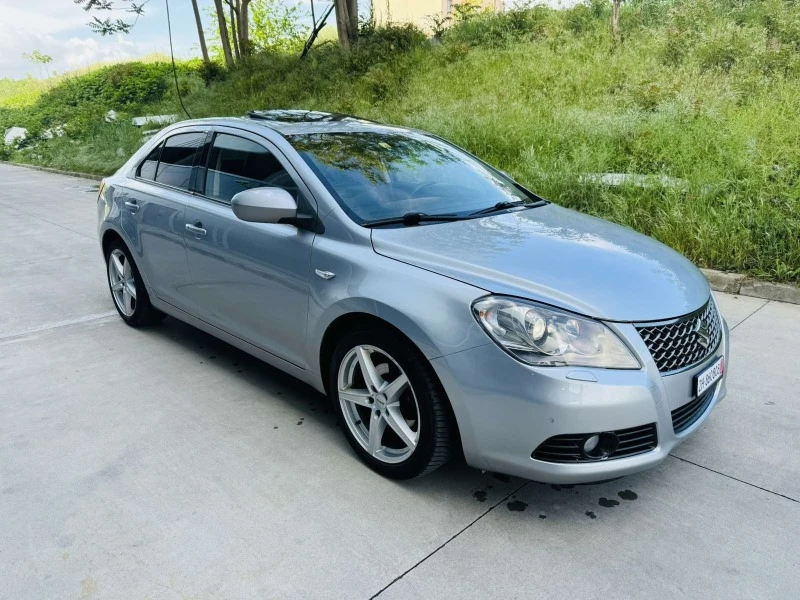 Suzuki Kizashi 2.4GL 4WD, снимка 1 - Автомобили и джипове - 47433467