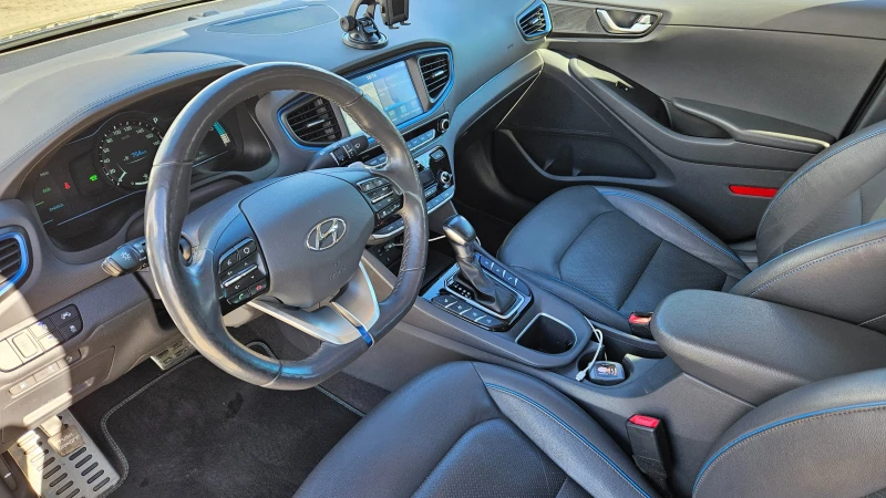 Hyundai Ioniq Plug-in, снимка 11 - Автомобили и джипове - 47398788