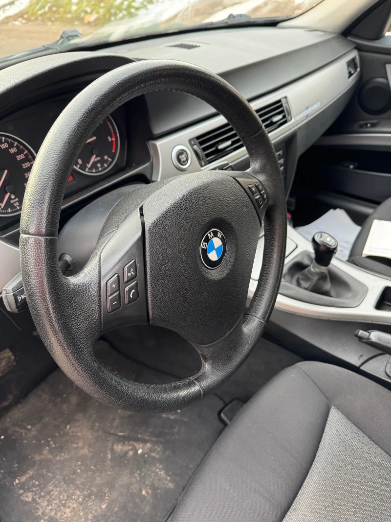 BMW 320 Дизел 2009-Година, снимка 9 - Автомобили и джипове - 48662252