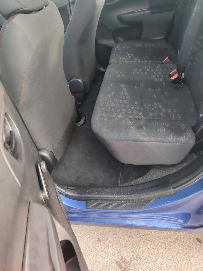 Toyota Verso S 1. 3 Швейцария , снимка 12 - Автомобили и джипове - 52599091