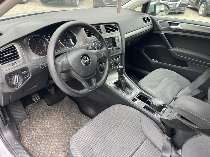 VW Golf 1.6TDI, снимка 9 - Автомобили и джипове - 52370468