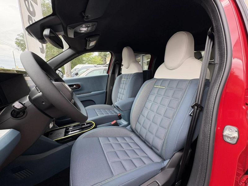 Fiat Grande Panda GRANDE PANDA LA PRIMA 1.2 Hybrid 48V Petrol 110 hp, снимка 11 - Автомобили и джипове - 51892460