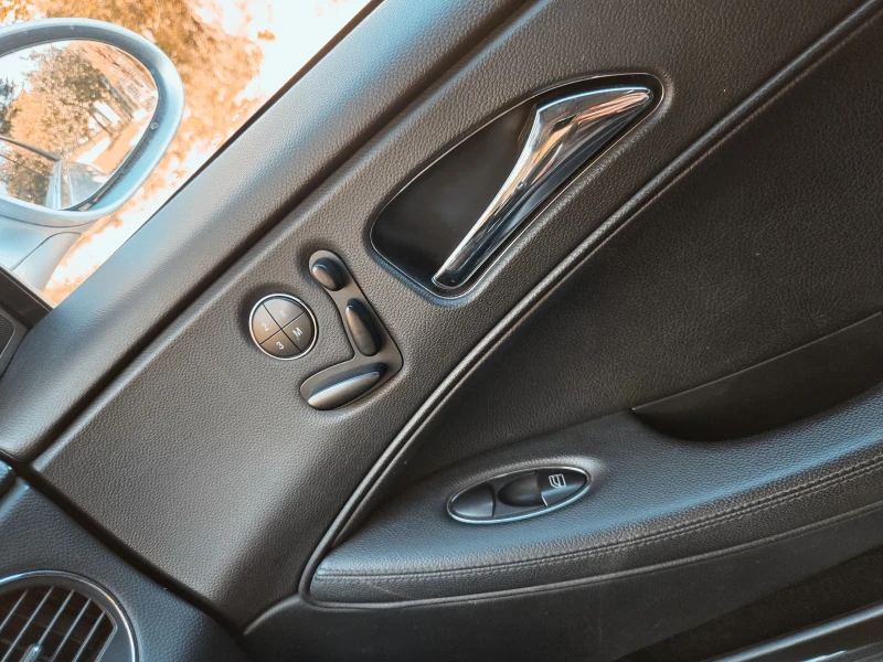 Mercedes-Benz CLS 320, снимка 13 - Автомобили и джипове - 52173176