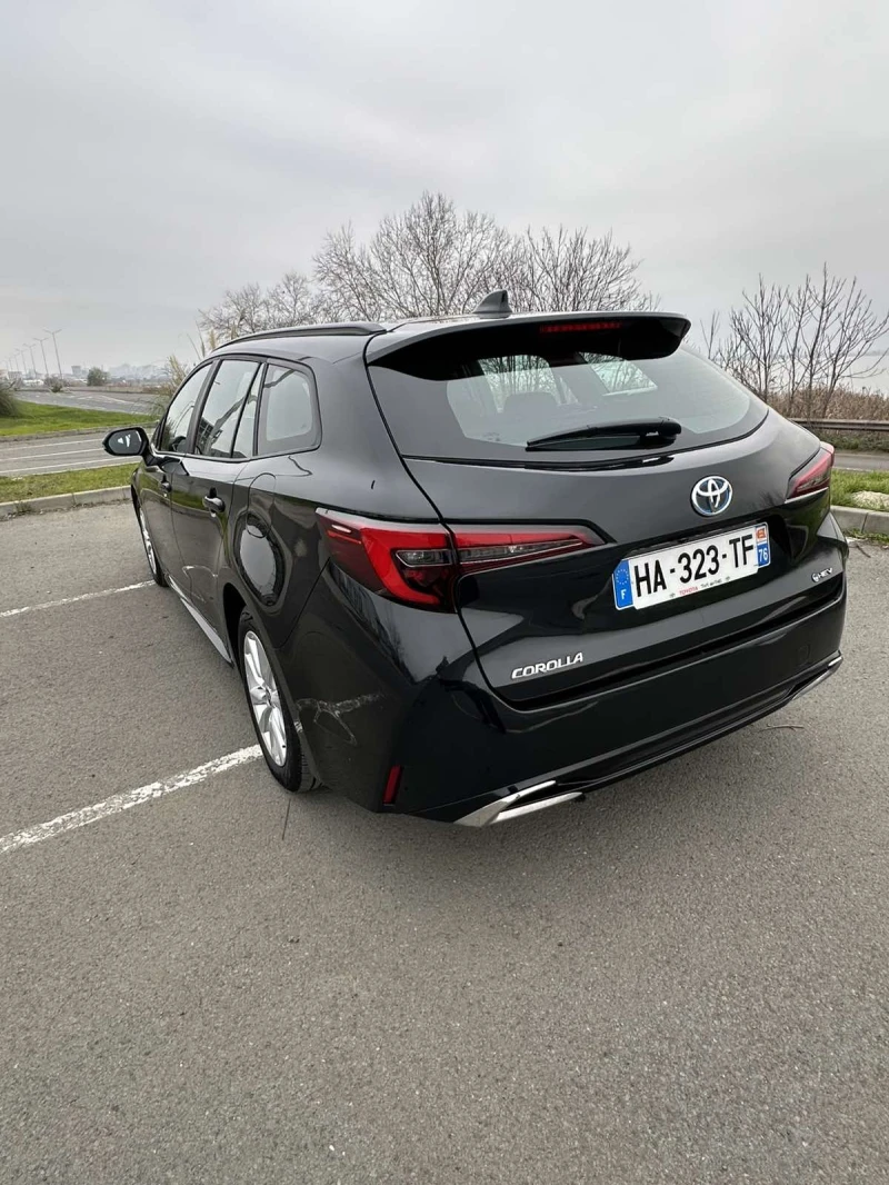 Toyota Corolla 1.8 Hybrid Dynamic, снимка 7 - Автомобили и джипове - 52859893