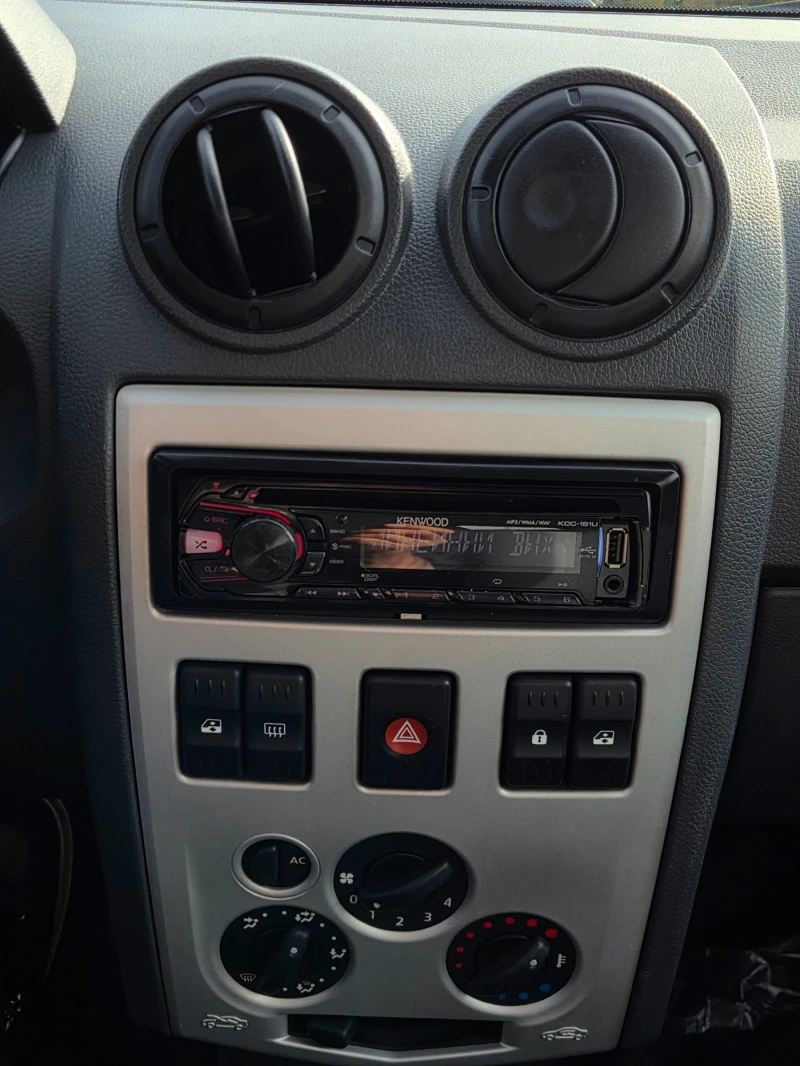 Dacia Logan 1.5DCi 150хил.км. Пътническа , снимка 13 - Автомобили и джипове - 53534515