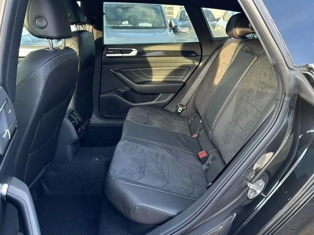 VW Arteon SHOOTING BRAKE* R-LINE* 2.O TSI* PANO* H&K* 360 CA, снимка 12 - Автомобили и джипове - 51201151