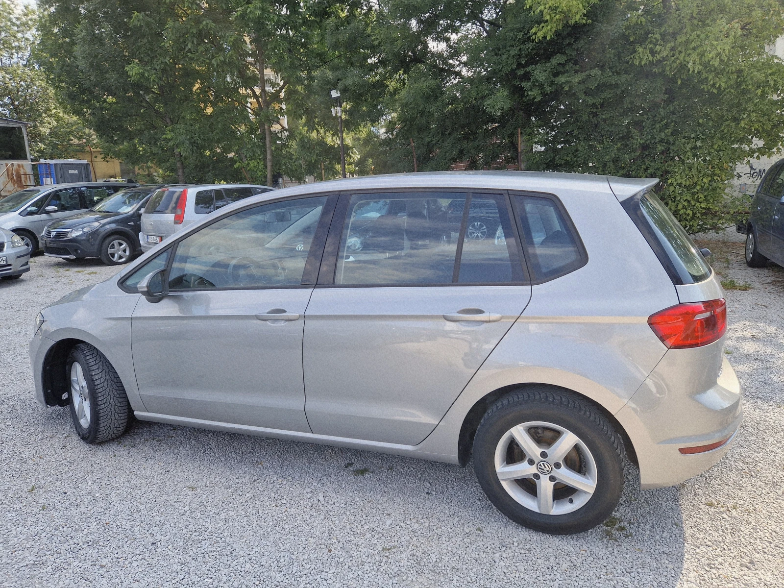 VW Golf Plus 1.6TDI/high line - изображение 8