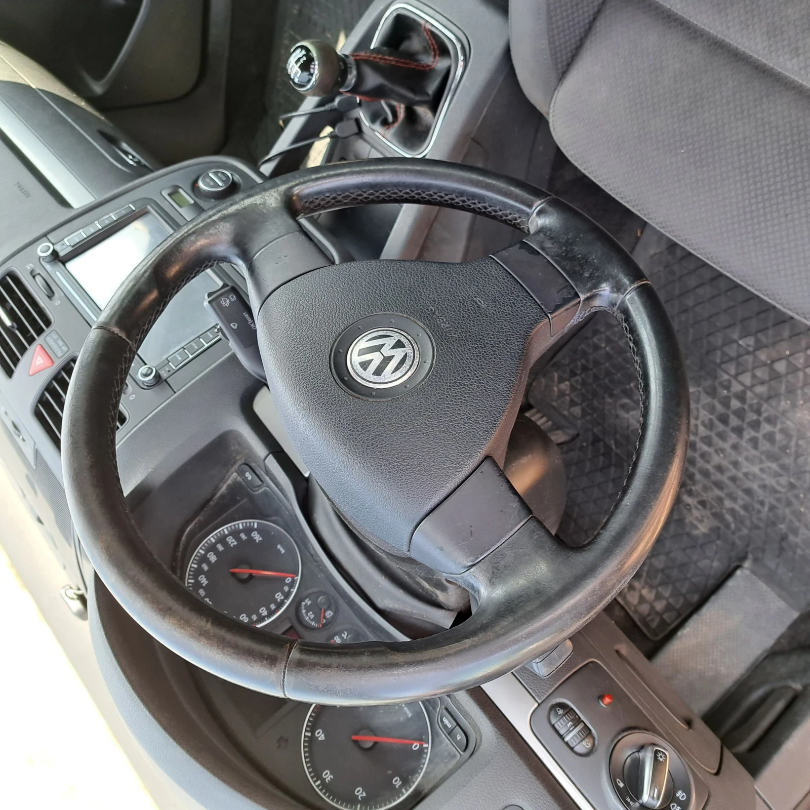 VW Golf 5   серия - изображение 7