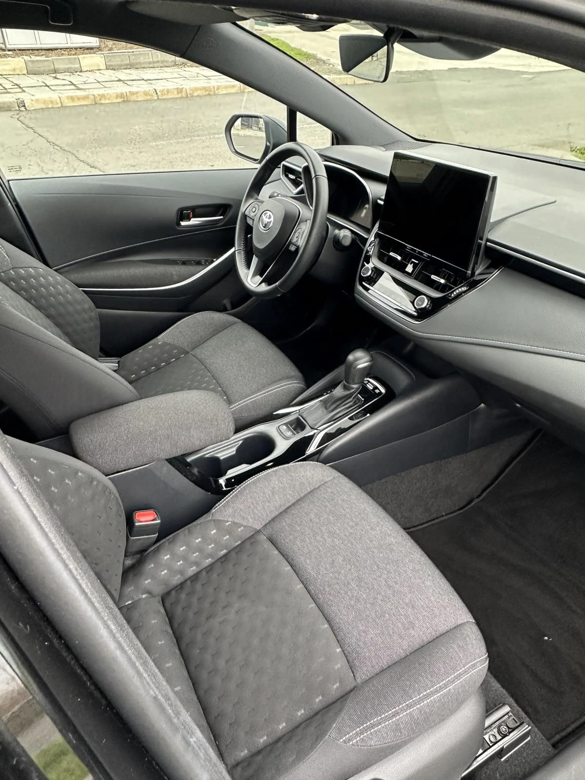 Toyota Corolla 1.8 Hybrid Dynamic | Mobile.bg � ����������� 11