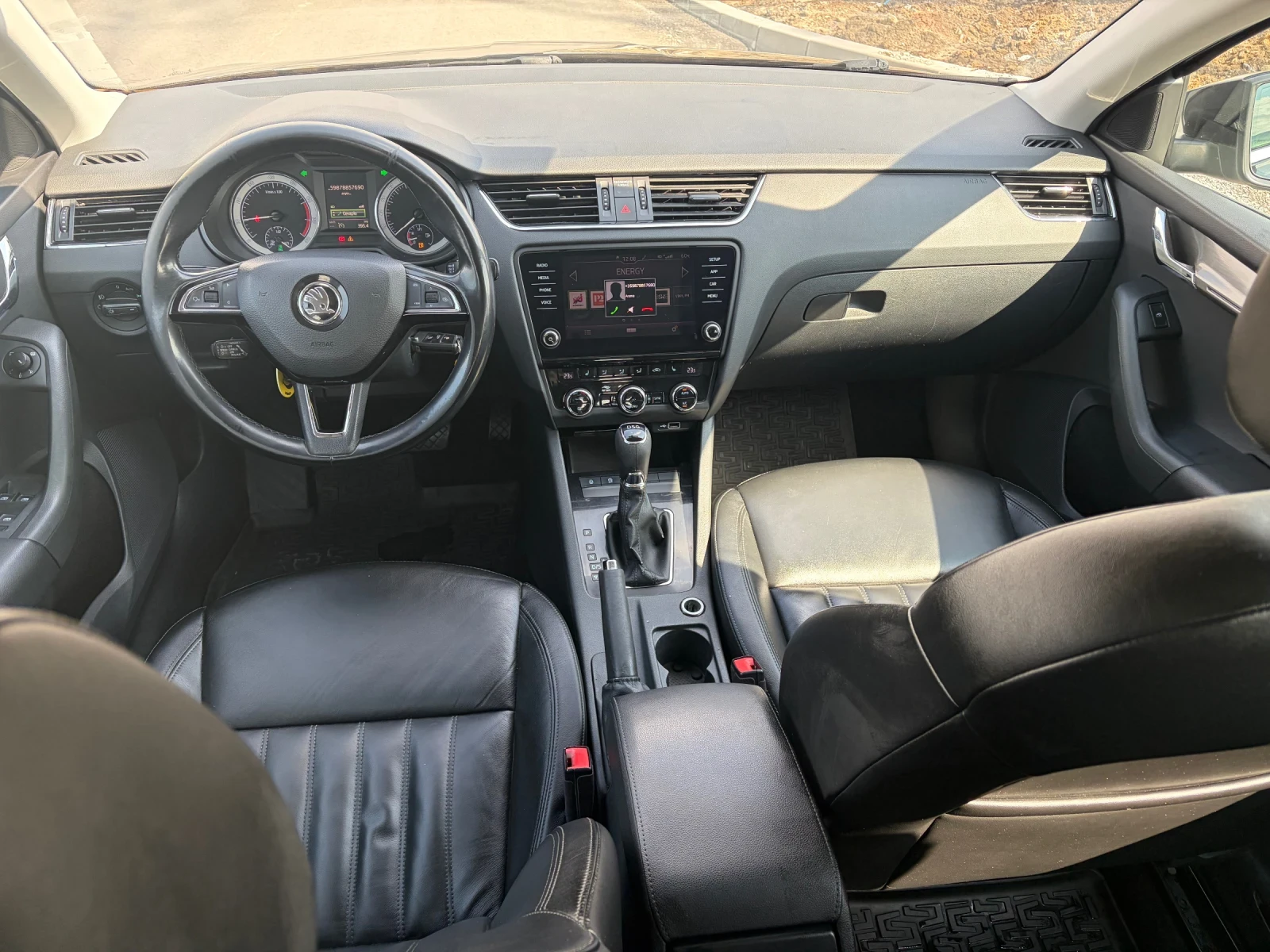 Skoda Octavia 1.5 G Tech Фабр Метан Автоматик, снимка 8 - Автомобили и джипове - 53944994