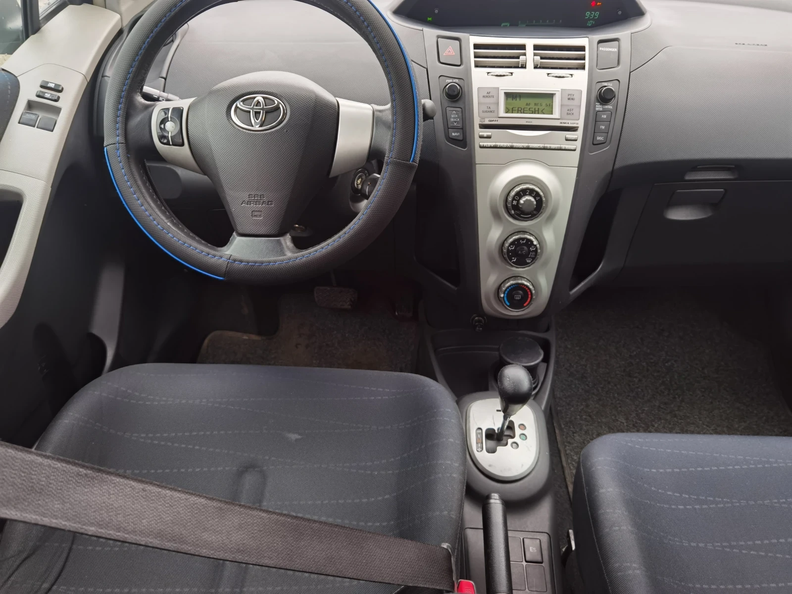 Toyota Yaris, снимка 6 - Автомобили и джипове - 54184211