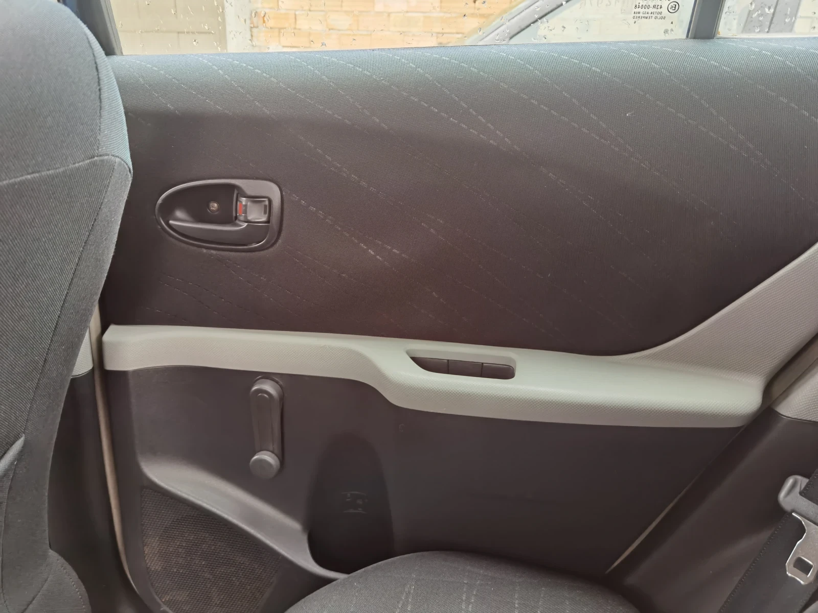 Toyota Yaris, снимка 14 - Автомобили и джипове - 54184211